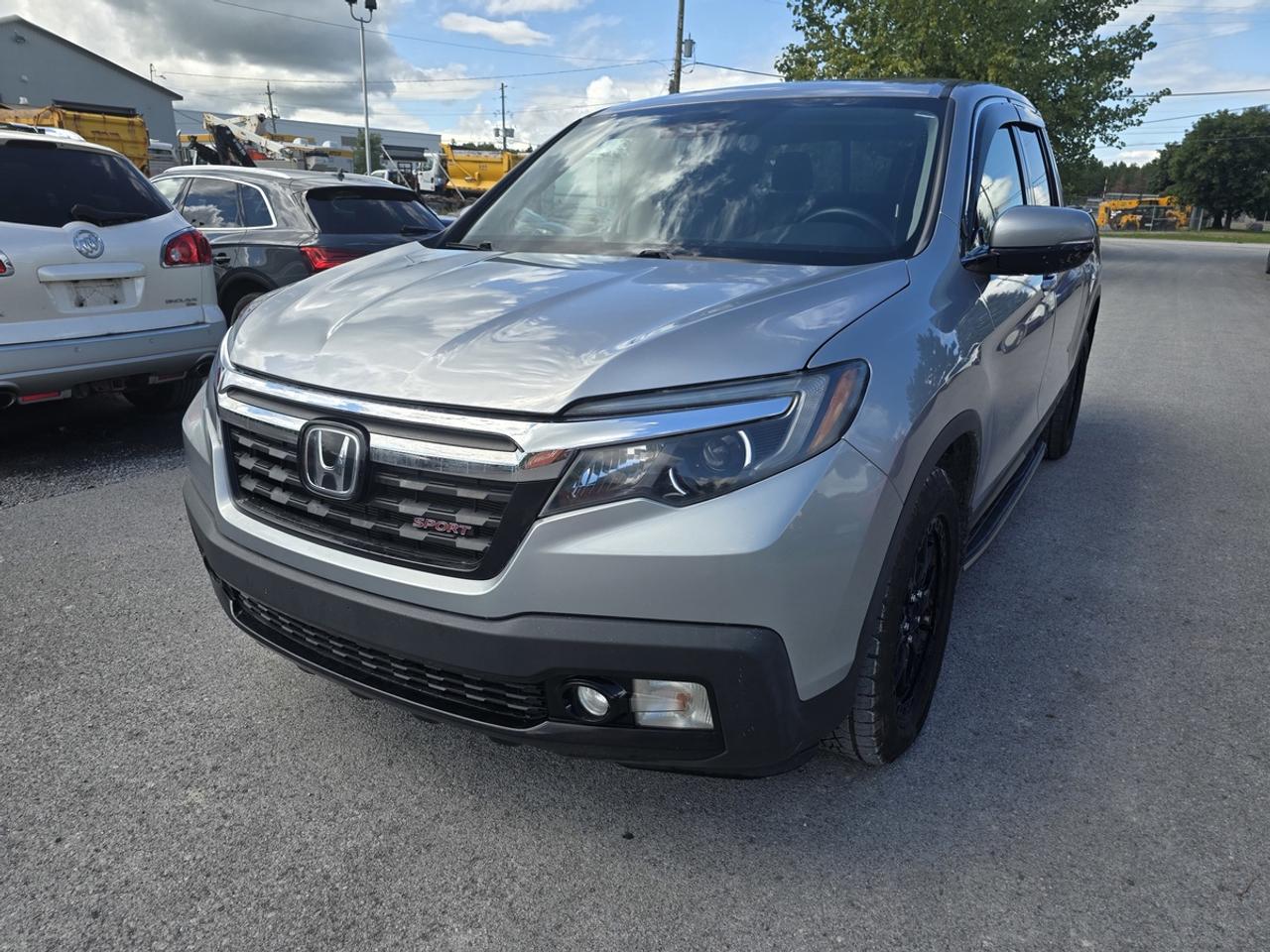 2019 Honda Ridgeline SPORT Photo0