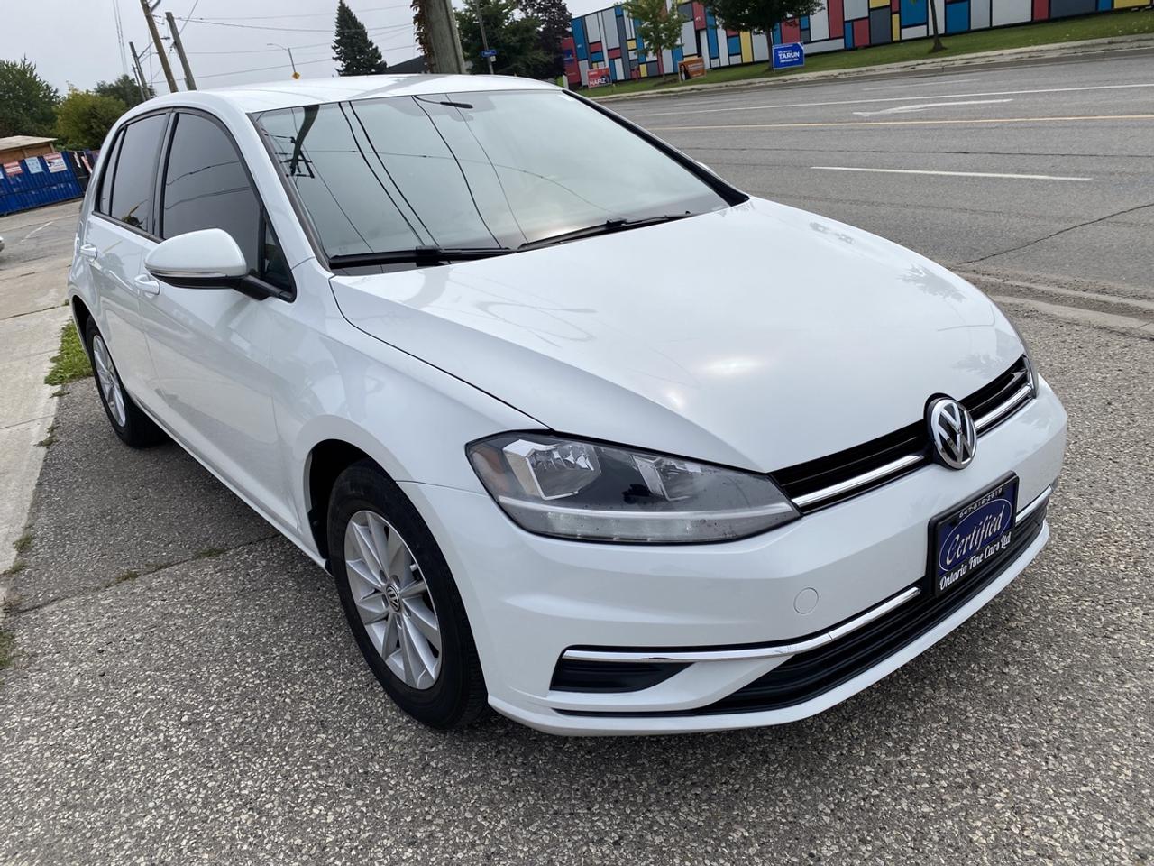 2018 Volkswagen Golf TRENDLINE Photo