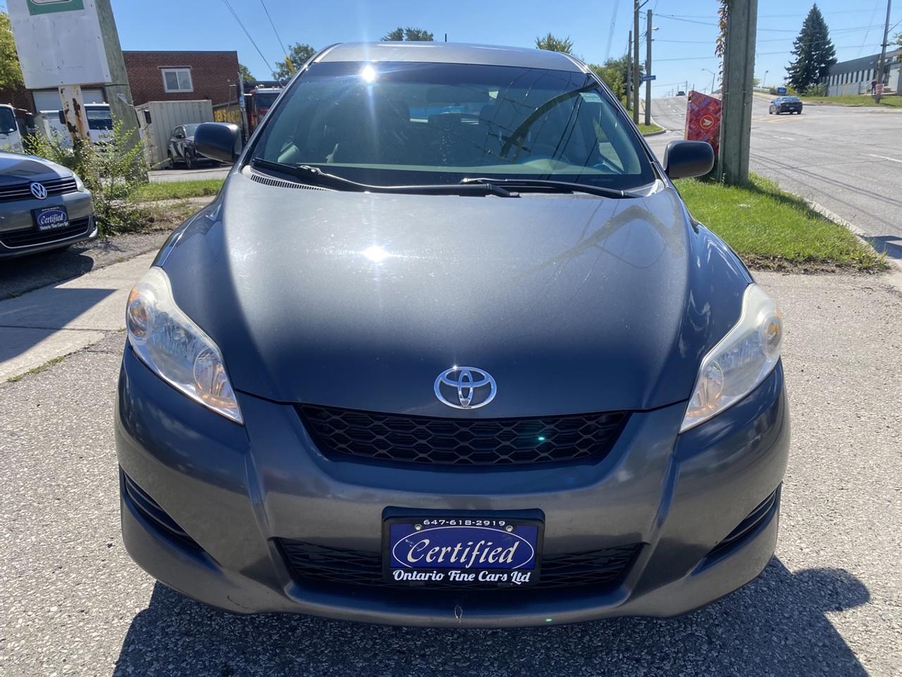 2011 Toyota Matrix S Photo1