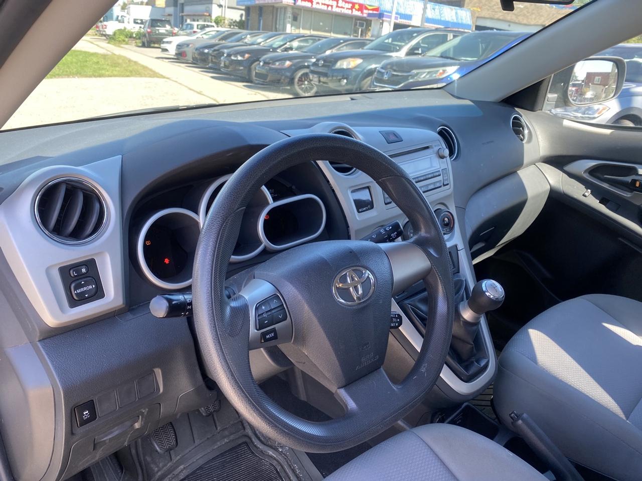 2011 Toyota Matrix S Photo