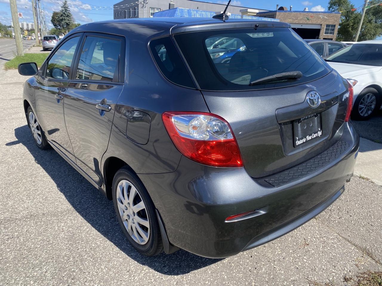 2011 Toyota Matrix S Photo