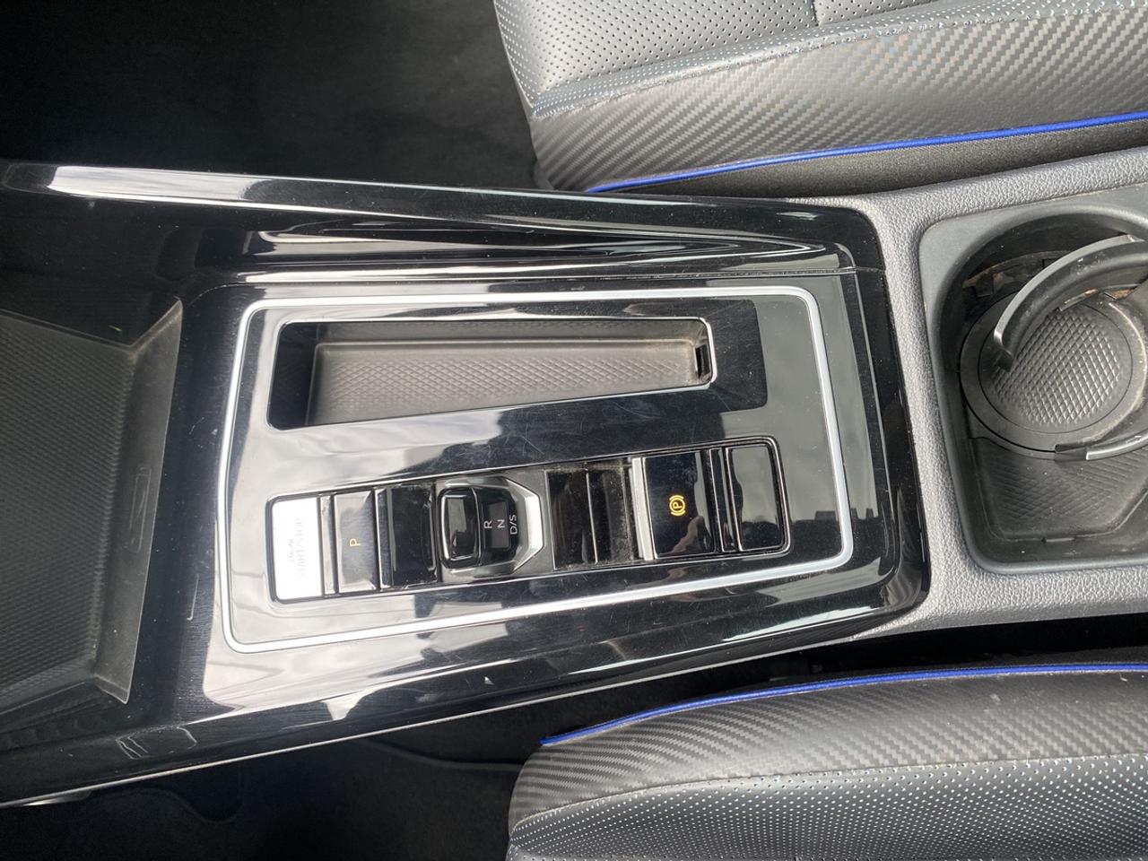 2024 Volkswagen Golf R Base Photo