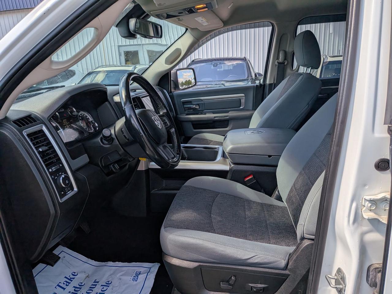 2019 RAM 1500 Classic 4x4 Crew Cab 5'7" Box Slt Crew Cab Short Bed Photo