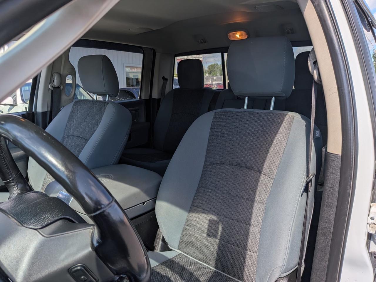 2019 RAM 1500 Classic 4x4 Crew Cab 5'7" Box Slt Crew Cab Short Bed Photo