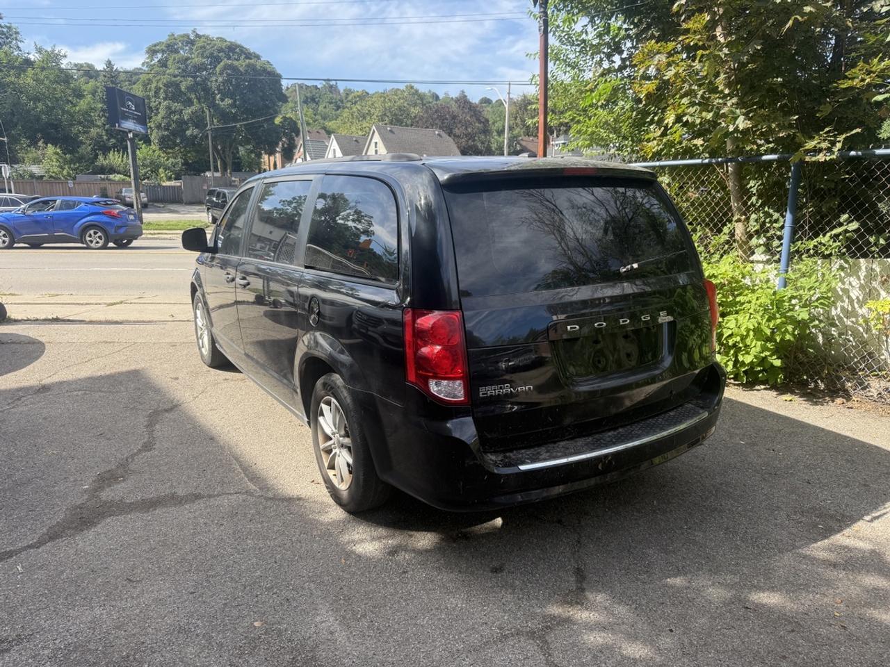 2019 Dodge Grand Caravan SE Photo3