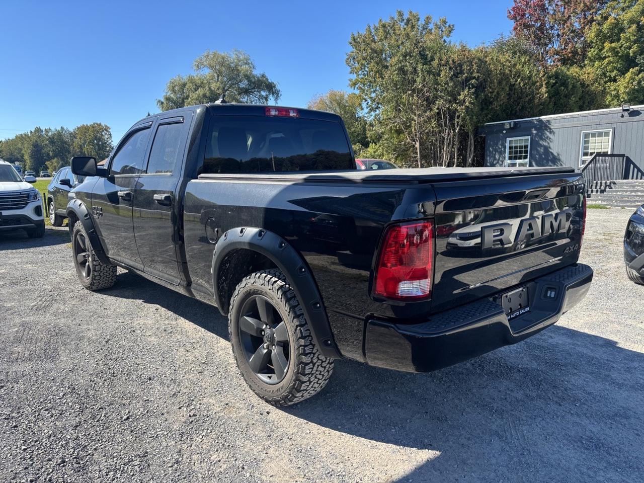 2019 RAM 1500 Classic ST Photo4