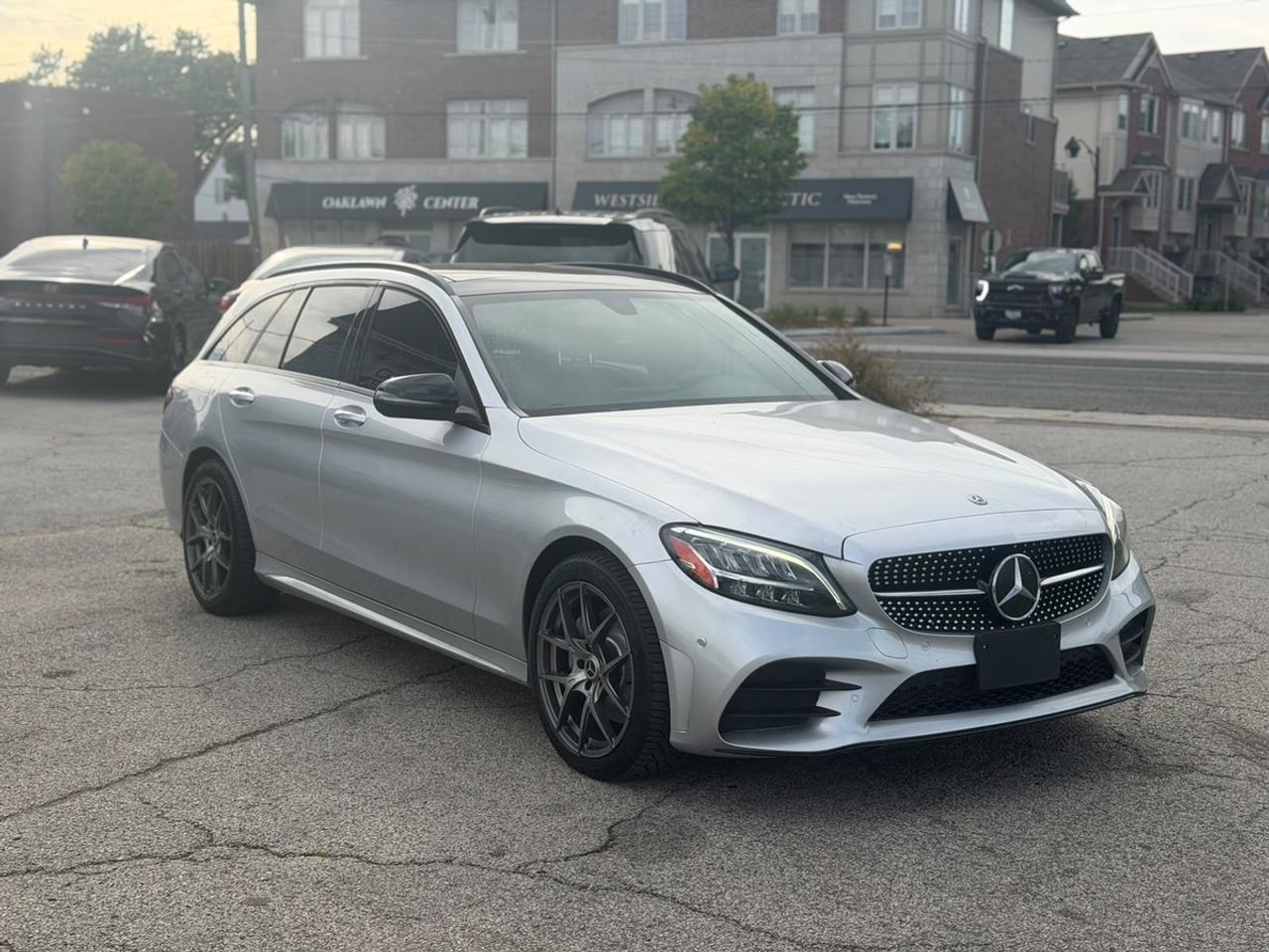 2021 Mercedes-Benz C-Class  Photo2