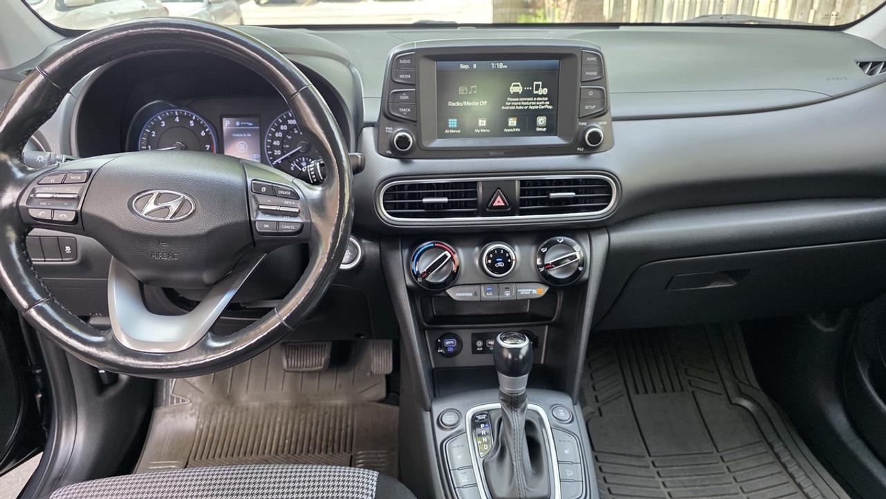 2021 Hyundai KONA Preferred AWD Photo