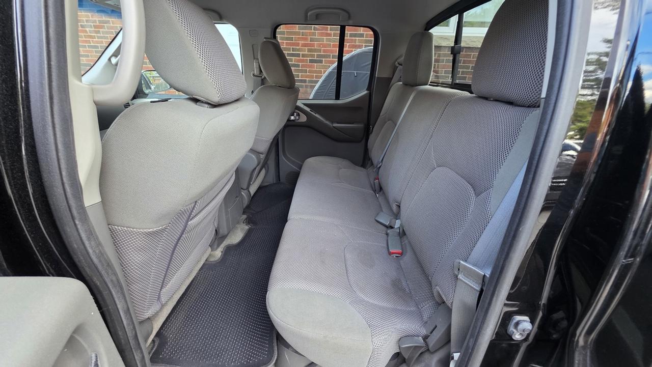 2014 Nissan Frontier SV long bed Photo