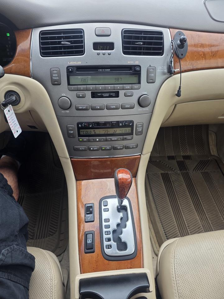 2005 Lexus ES 330 Photo