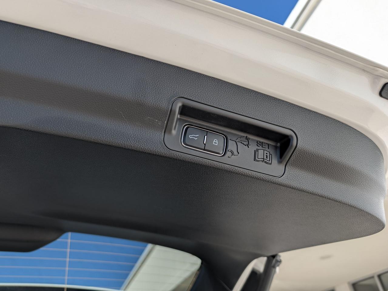 2026 Ford Explorer ST-Line 4WD Photo