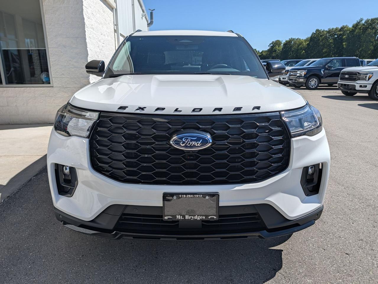 2026 Ford Explorer ST-Line 4WD Photo1