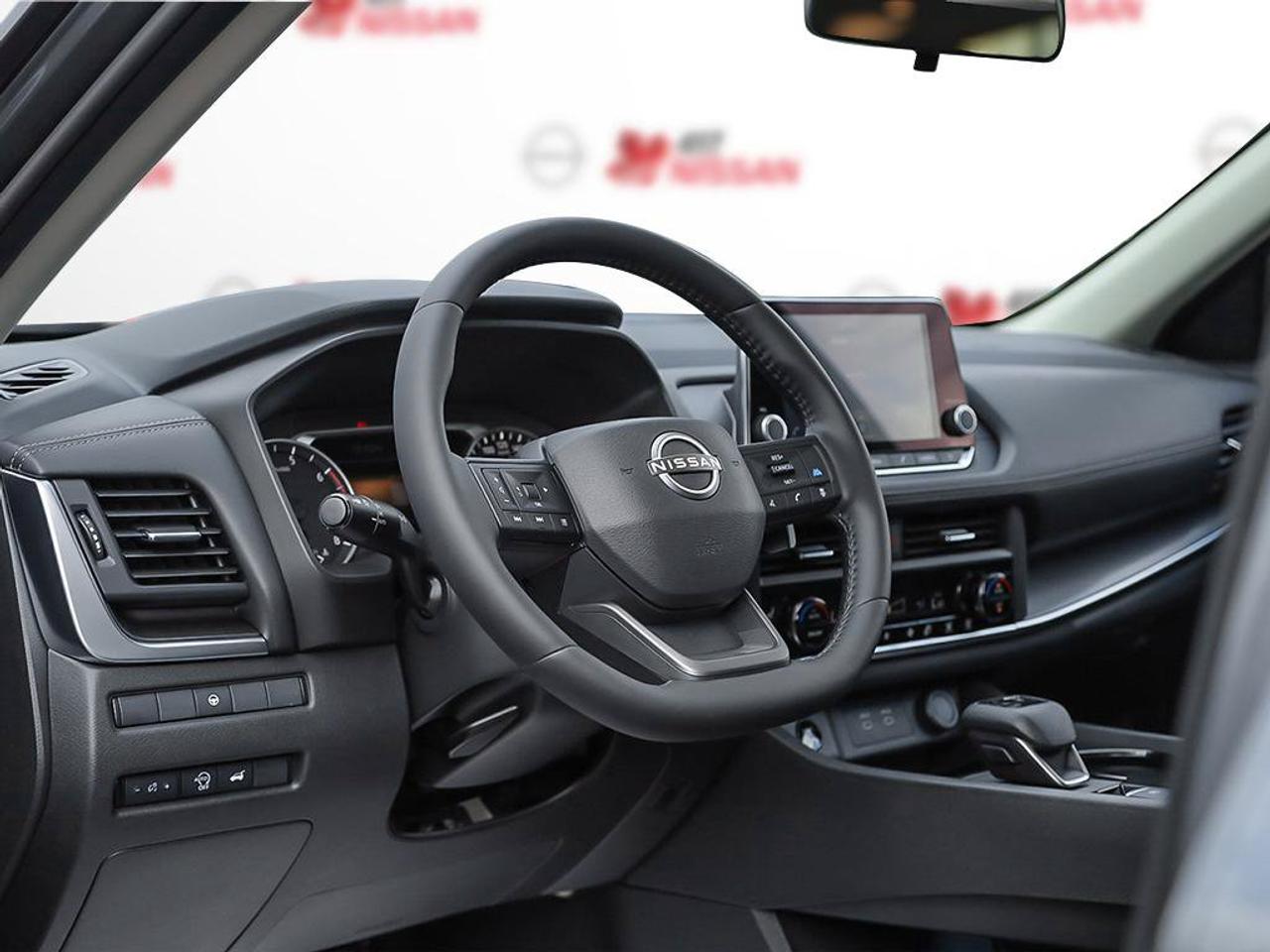 2026 Nissan Rogue SV MOONROOF Photo