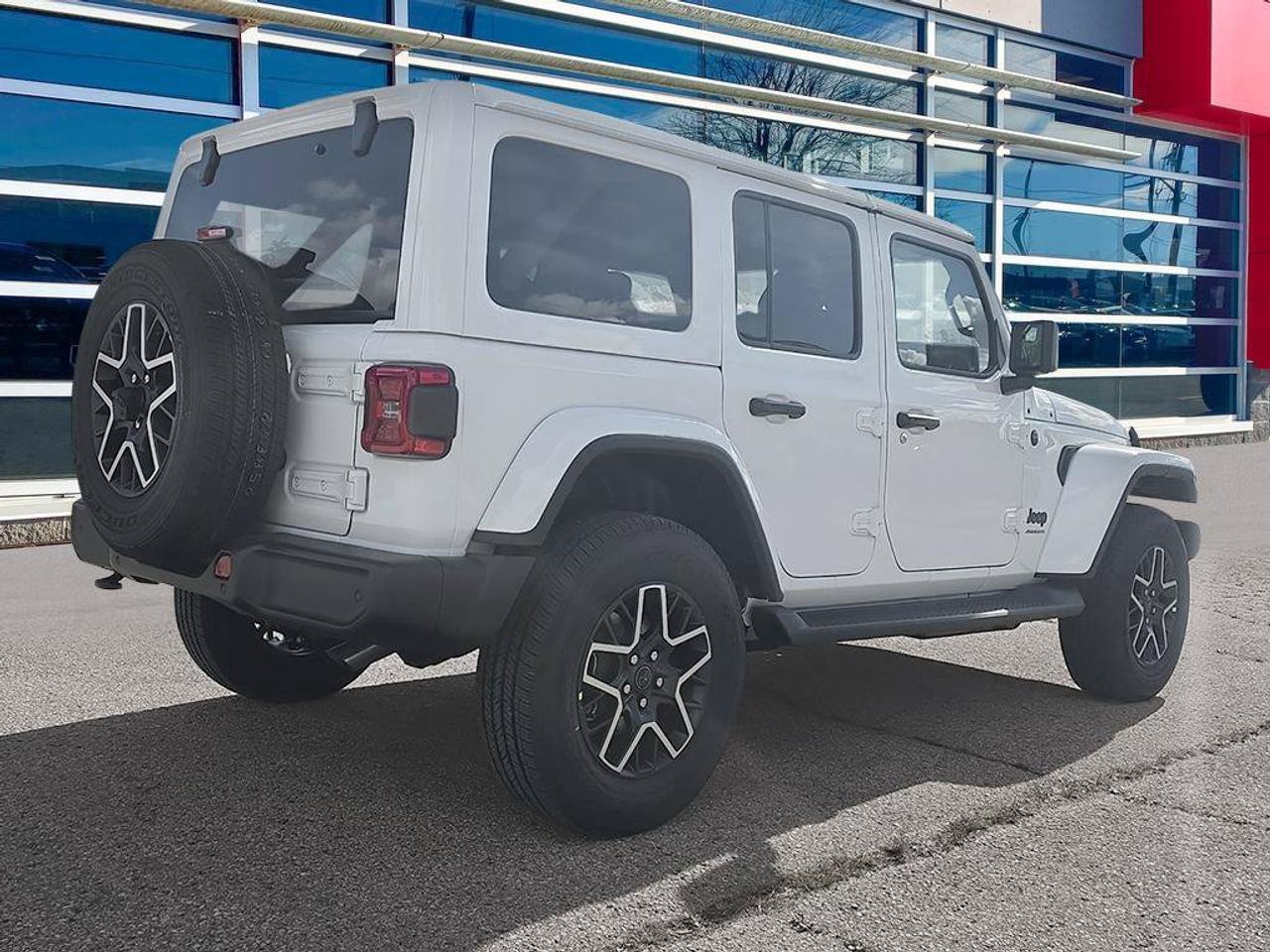 2027 Jeep Wrangler Sahara|MCKINLEY TRIMMED LEATHER SEATS|BODY COLOUR HARD TOP|ALPINE AUDIO SYSTEM|NAVIGATION Photo