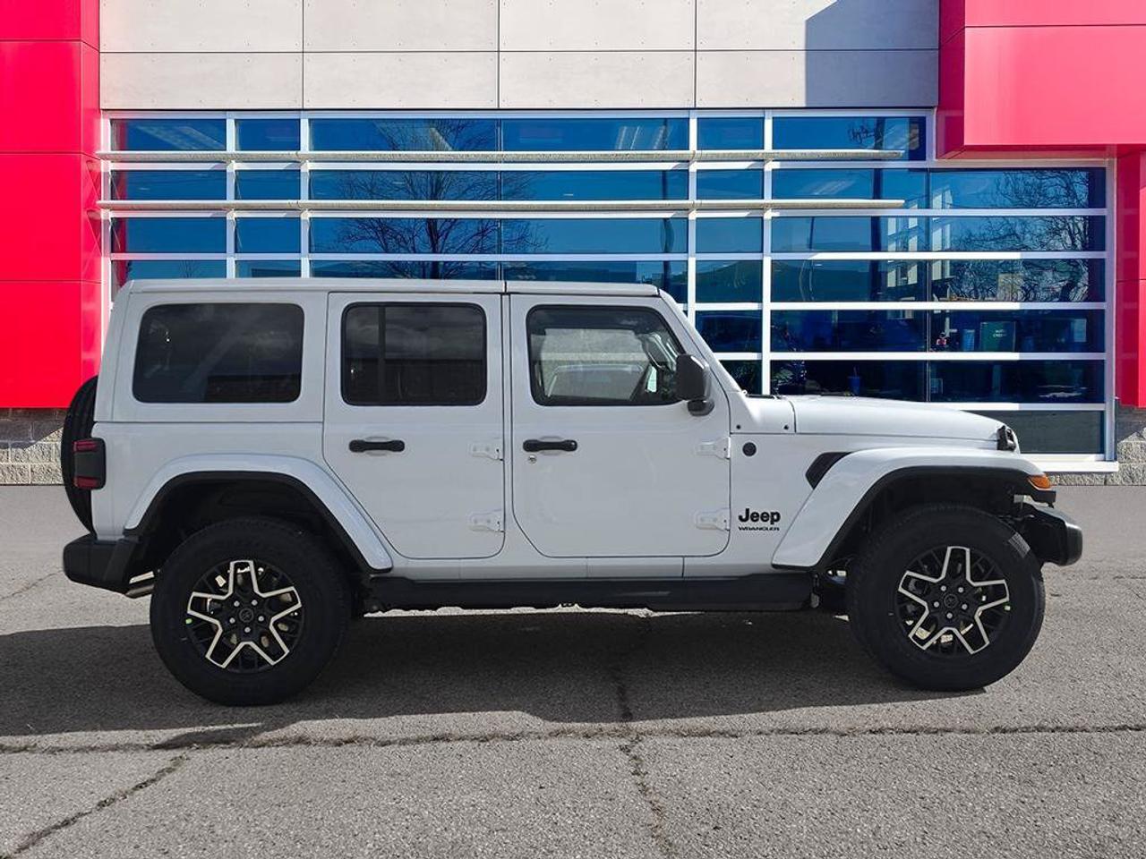 2027 Jeep Wrangler Sahara|MCKINLEY TRIMMED LEATHER SEATS|BODY COLOUR HARD TOP|ALPINE AUDIO SYSTEM|NAVIGATION Photo
