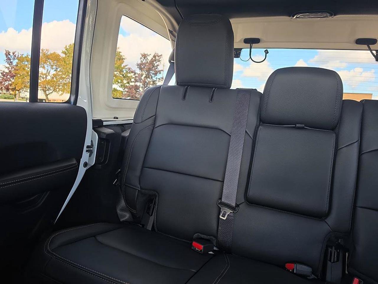 2027 Jeep Wrangler Sahara|MCKINLEY TRIMMED LEATHER SEATS|BODY COLOUR HARD TOP|ALPINE AUDIO SYSTEM|NAVIGATION Photo