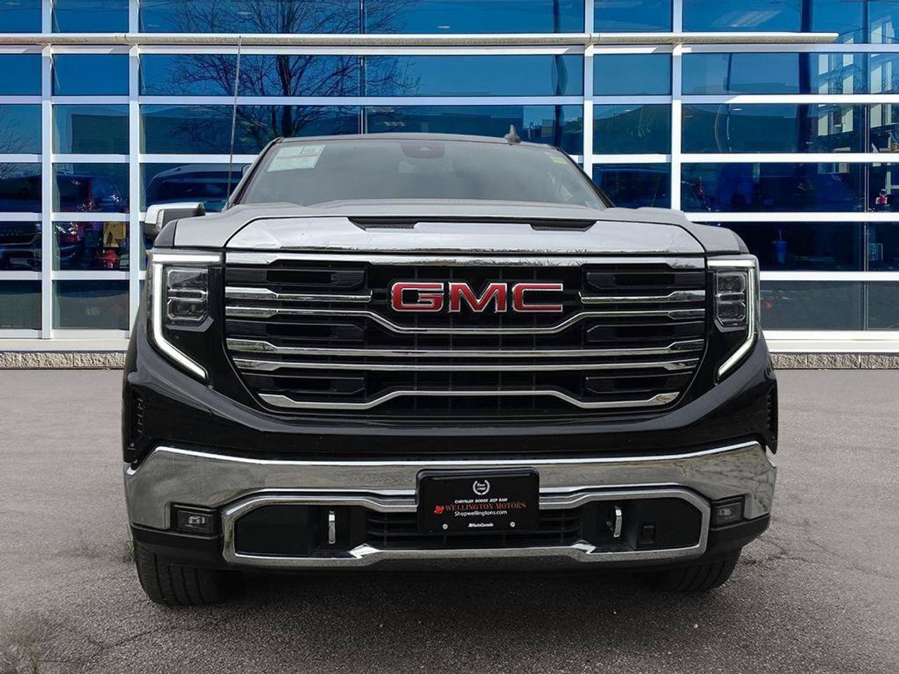 2024 GMC Sierra 1500 SLT | Clean CarFax | Newer Michelin Tires | Leather | Ventilated Seat | Adaptive Cruise | Blind-Spot Photo