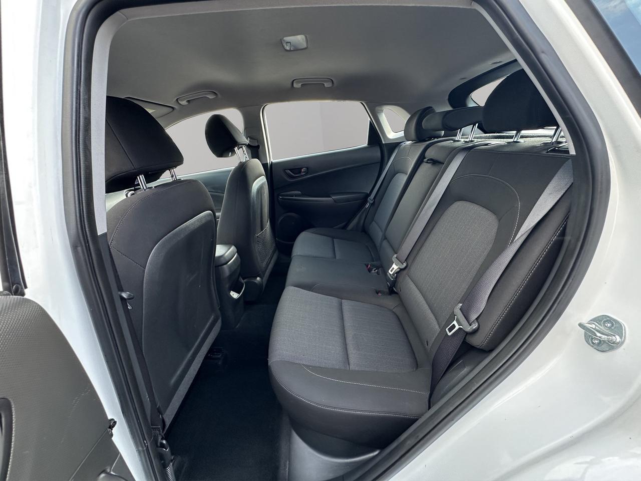 2023 Hyundai KONA Preferred | Lane Departure Warning | Blind Sport Monitor | Cross-Traffic Alert Photo