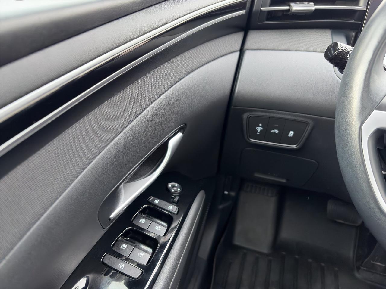 2024 Hyundai Santa Cruz Ultimate | Blind Spot Monitor | Lane Departure Warning | Lane Keeping Assist |  Sunroof | Photo