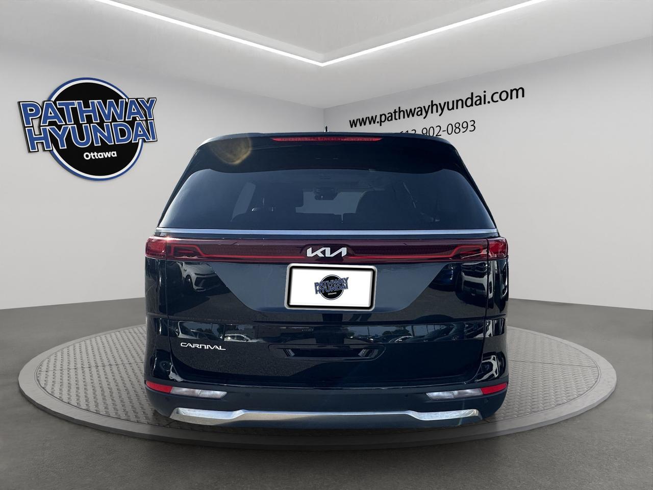 2024 Kia Carnival SX | Sliding Side Doors | Adaptive Cruise Control | Lane Keep Assist |  Heated Seats & Wheel | Photo