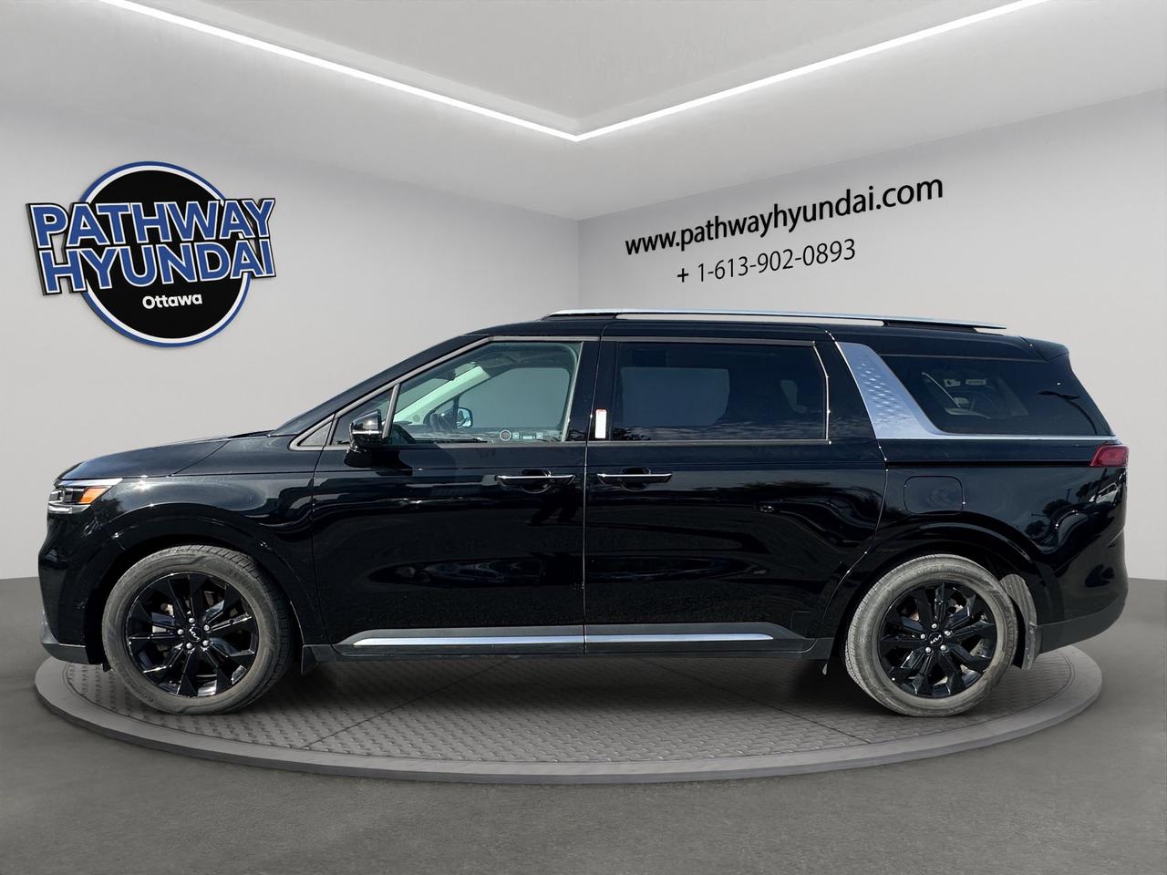 2024 Kia Carnival SX | Sliding Side Doors | Adaptive Cruise Control | Lane Keep Assist |  Heated Seats & Wheel | Photo