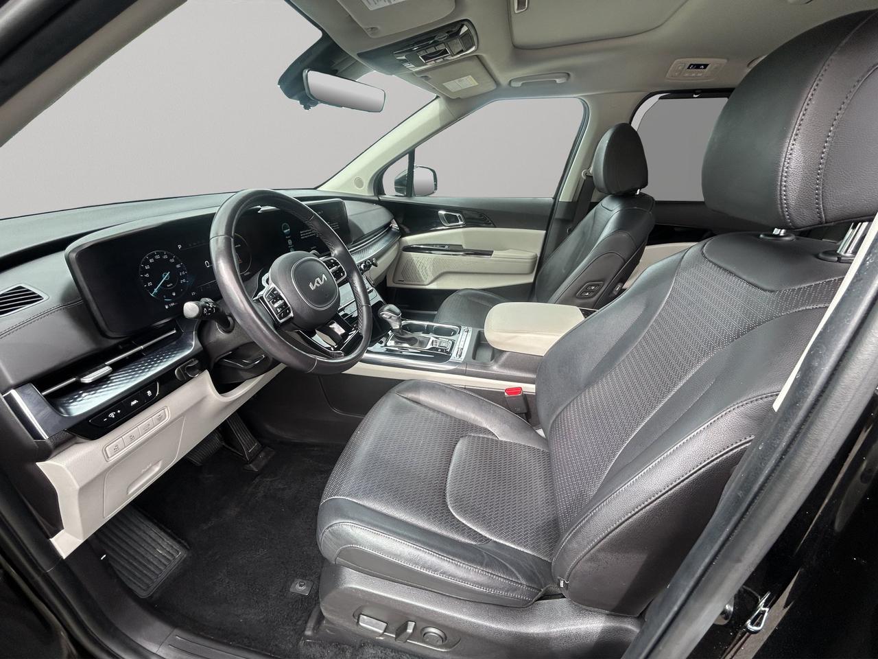 2024 Kia Carnival SX | Sliding Side Doors | Adaptive Cruise Control | Lane Keep Assist |  Heated Seats & Wheel | Photo