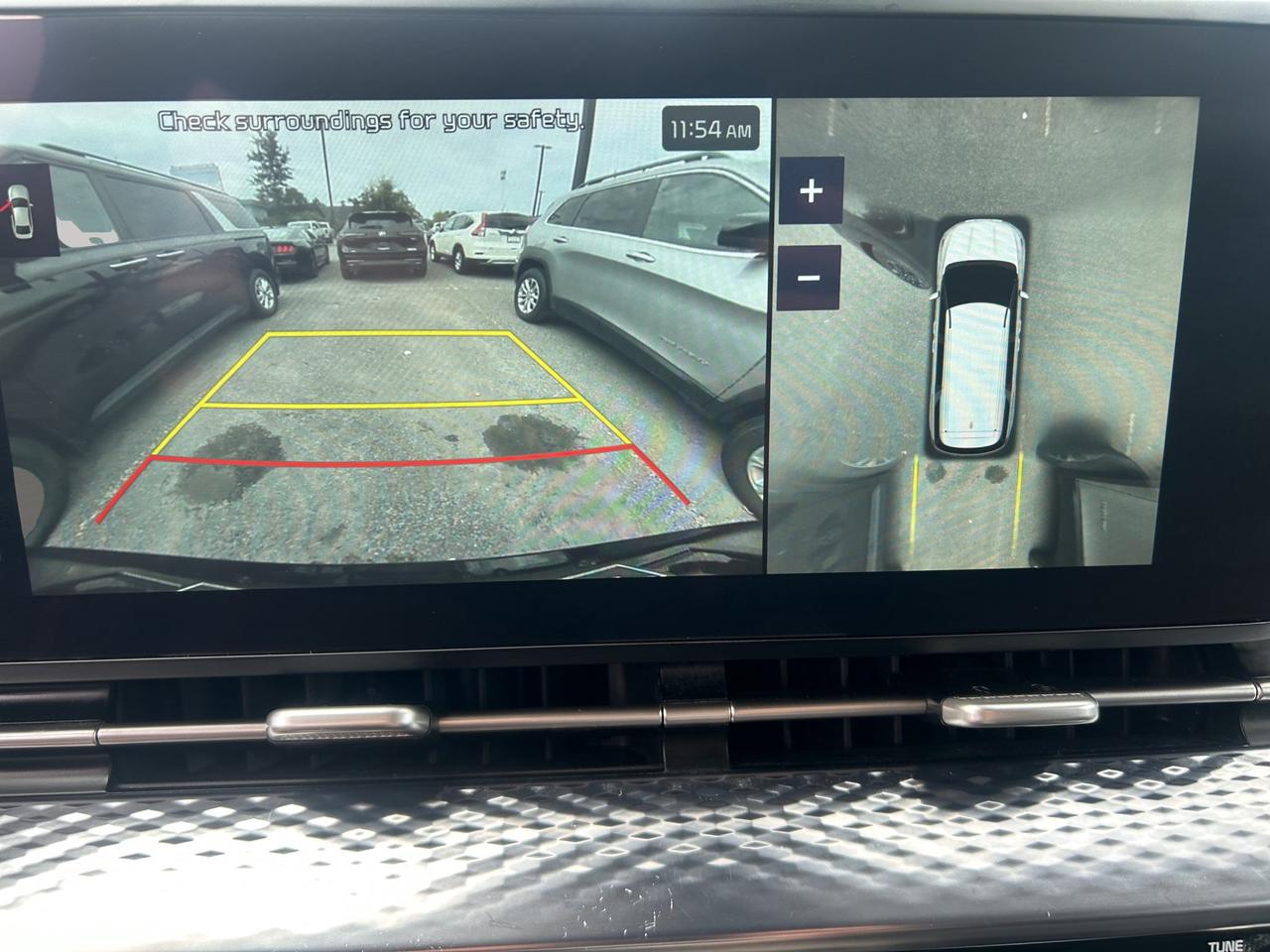 2024 Kia Carnival SX | Sliding Side Doors | Adaptive Cruise Control | Lane Keep Assist |  Heated Seats & Wheel | Photo