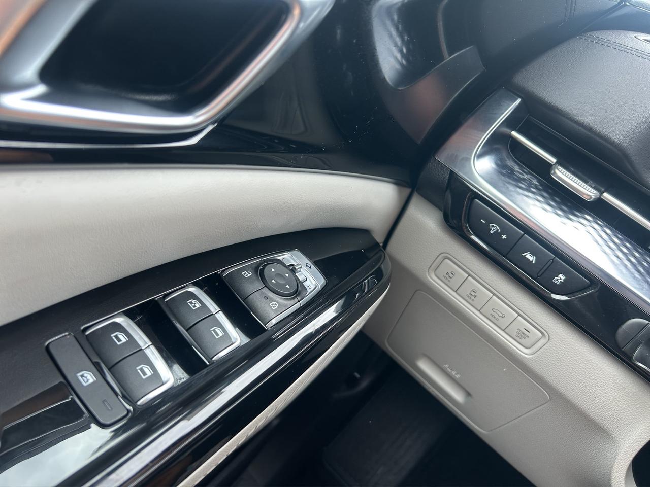 2024 Kia Carnival SX | Sliding Side Doors | Adaptive Cruise Control | Lane Keep Assist |  Heated Seats & Wheel | Photo