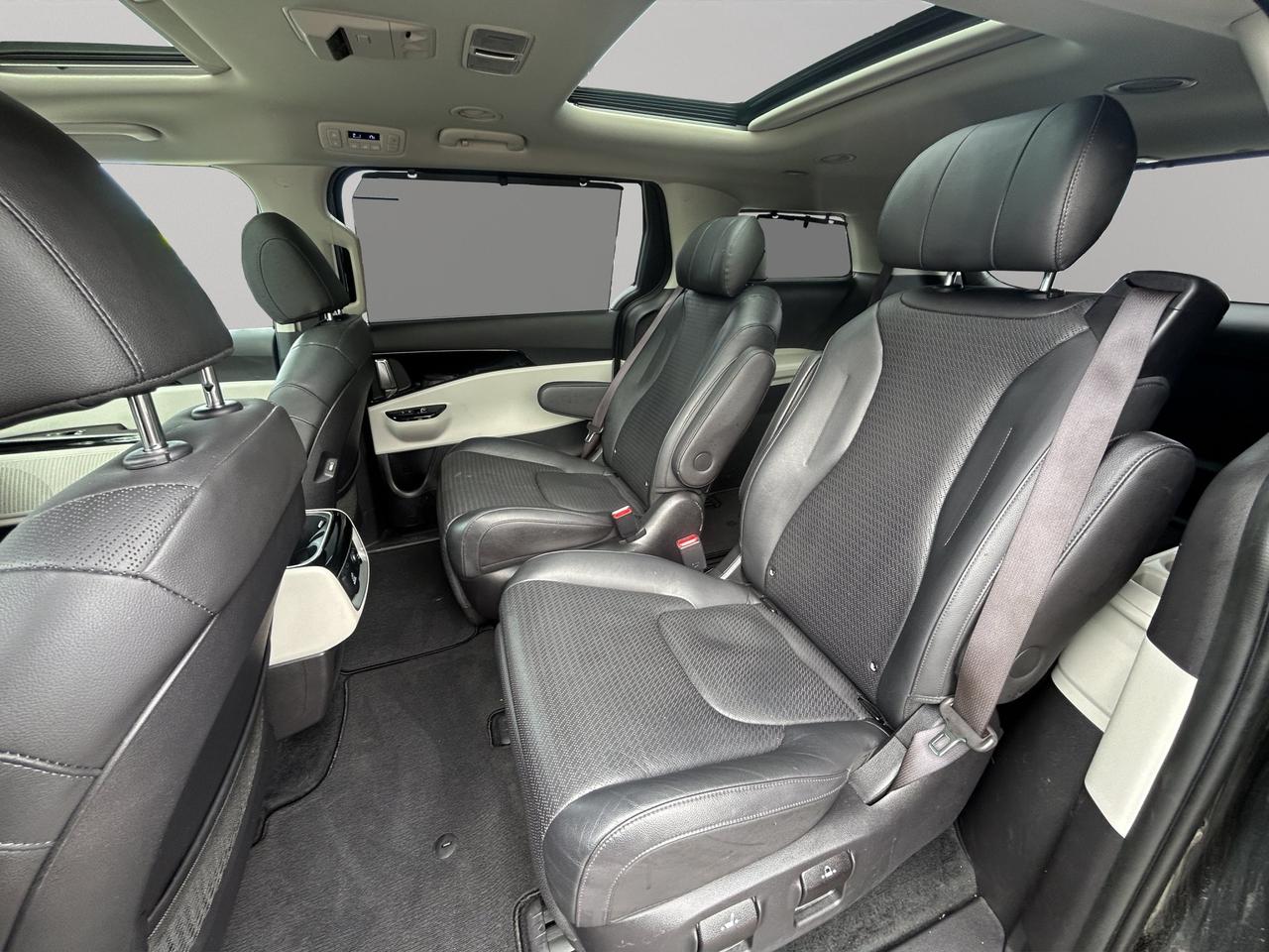 2024 Kia Carnival SX | Sliding Side Doors | Adaptive Cruise Control | Lane Keep Assist |  Heated Seats & Wheel | Photo