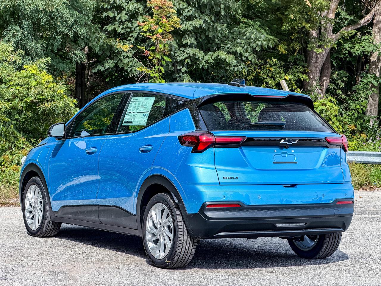 2027 Chevrolet Bolt LT Photo