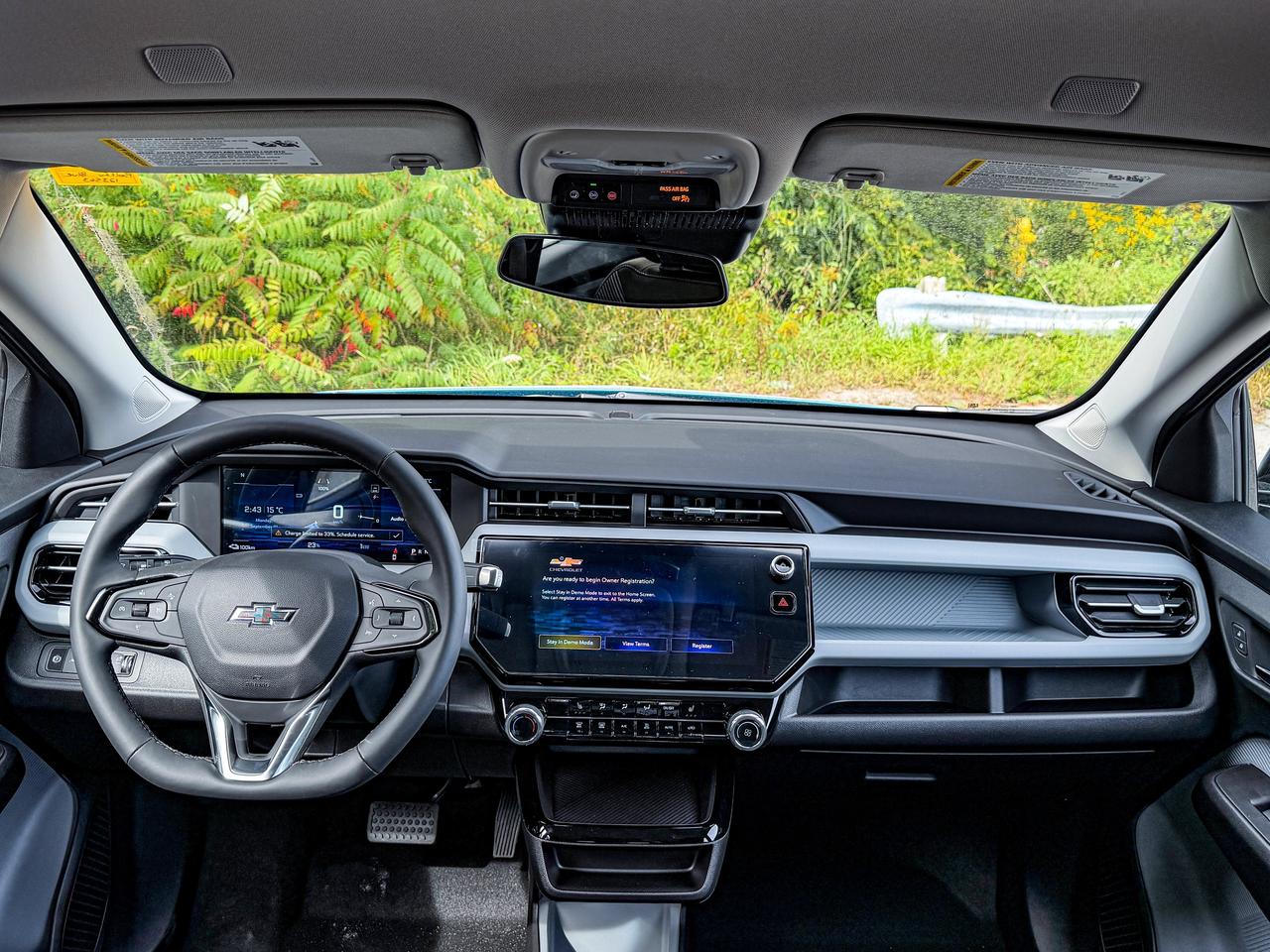 2027 Chevrolet Bolt LT Photo