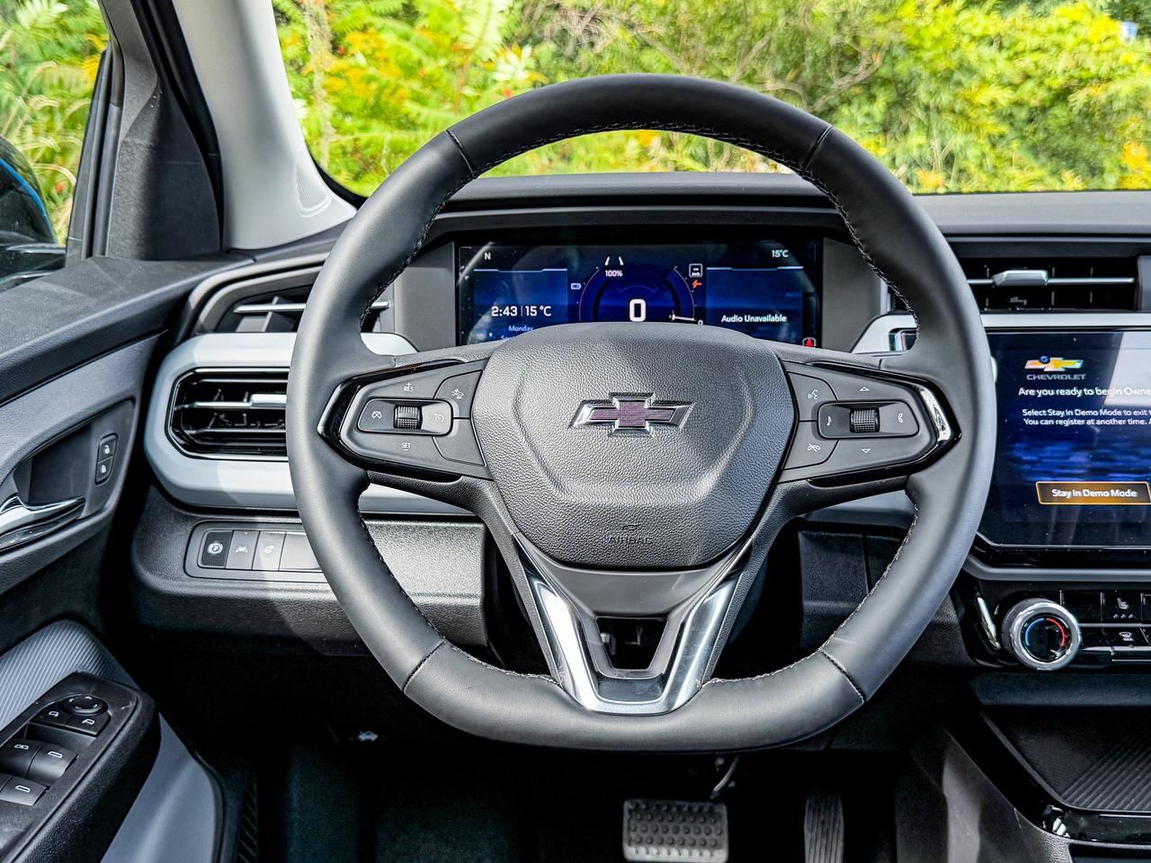 2027 Chevrolet Bolt LT Photo