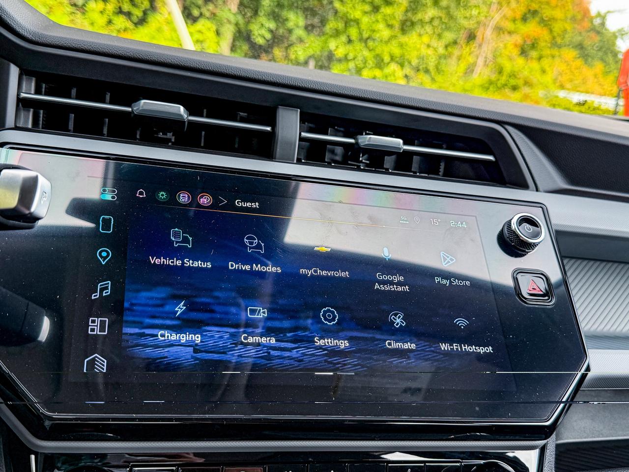 2027 Chevrolet Bolt LT Photo