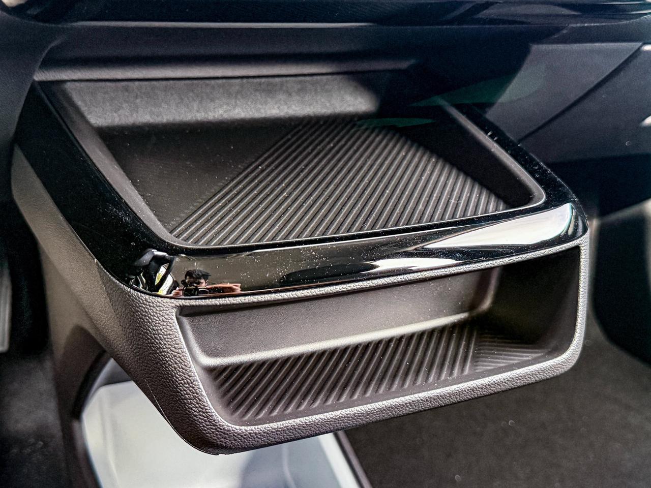 2027 Chevrolet Bolt LT Photo