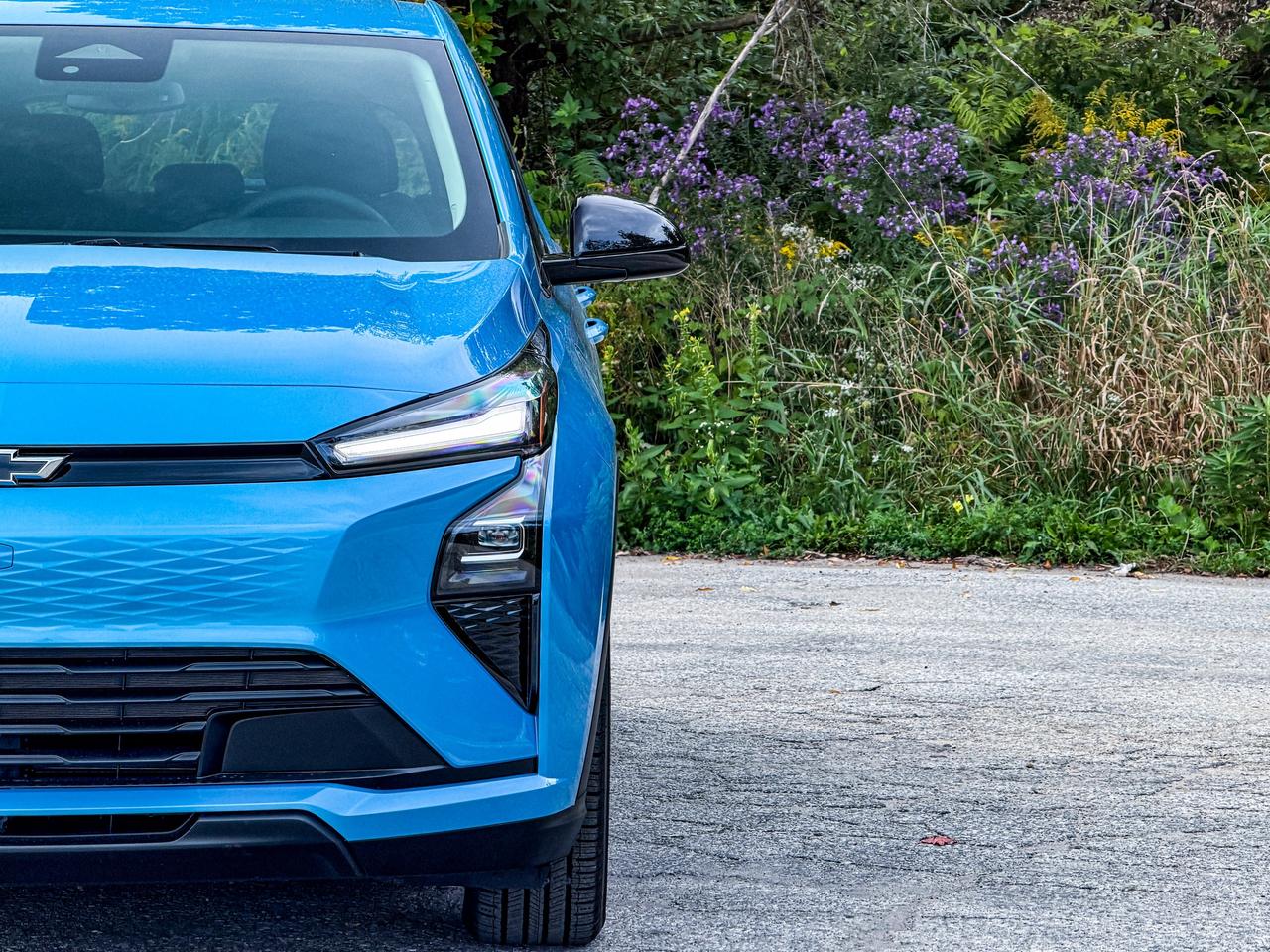 2027 Chevrolet Bolt LT Photo