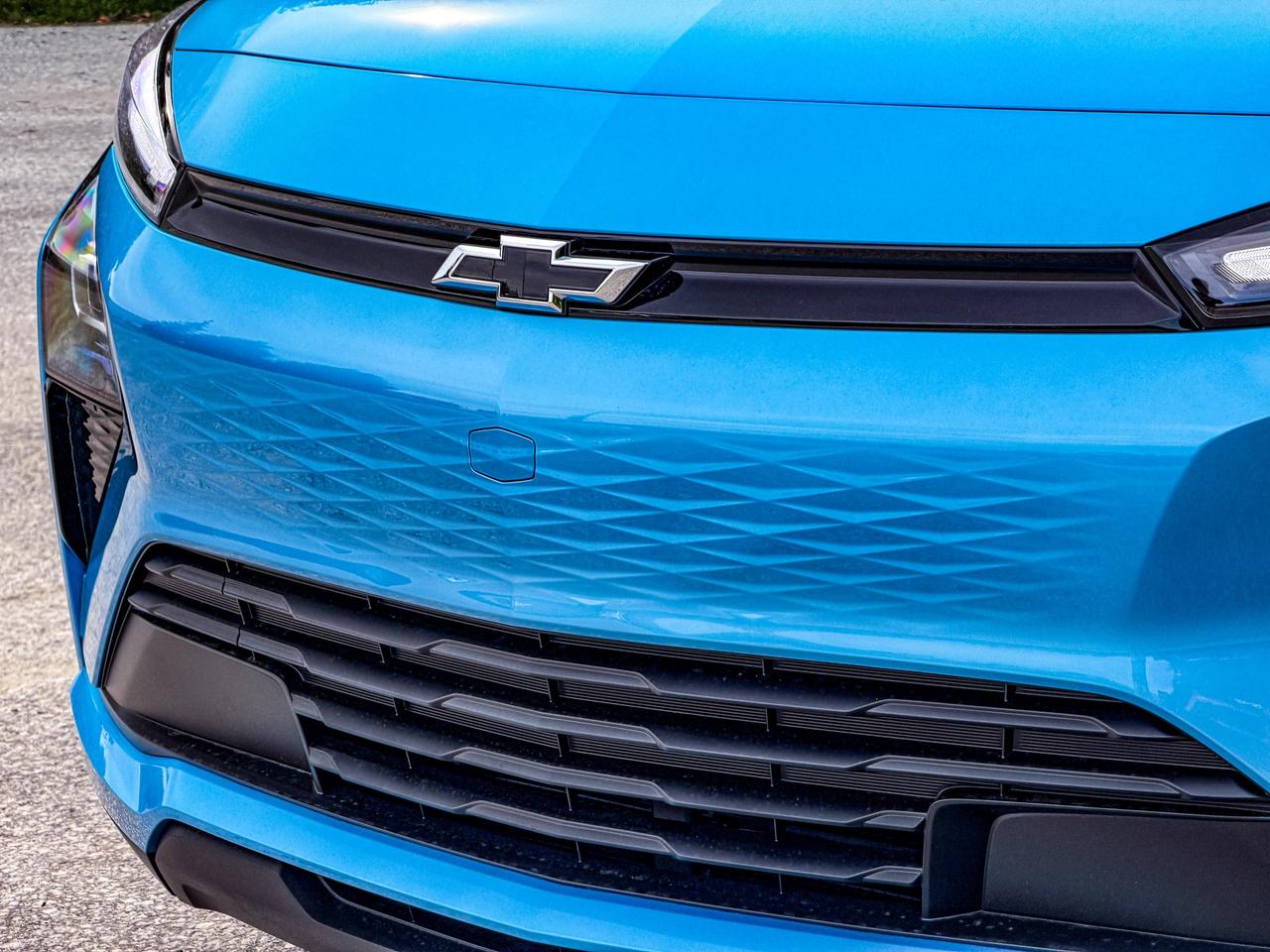 2027 Chevrolet Bolt LT Photo