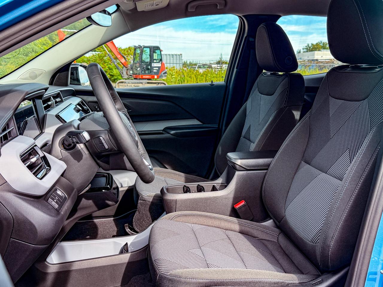 2027 Chevrolet Bolt LT Photo