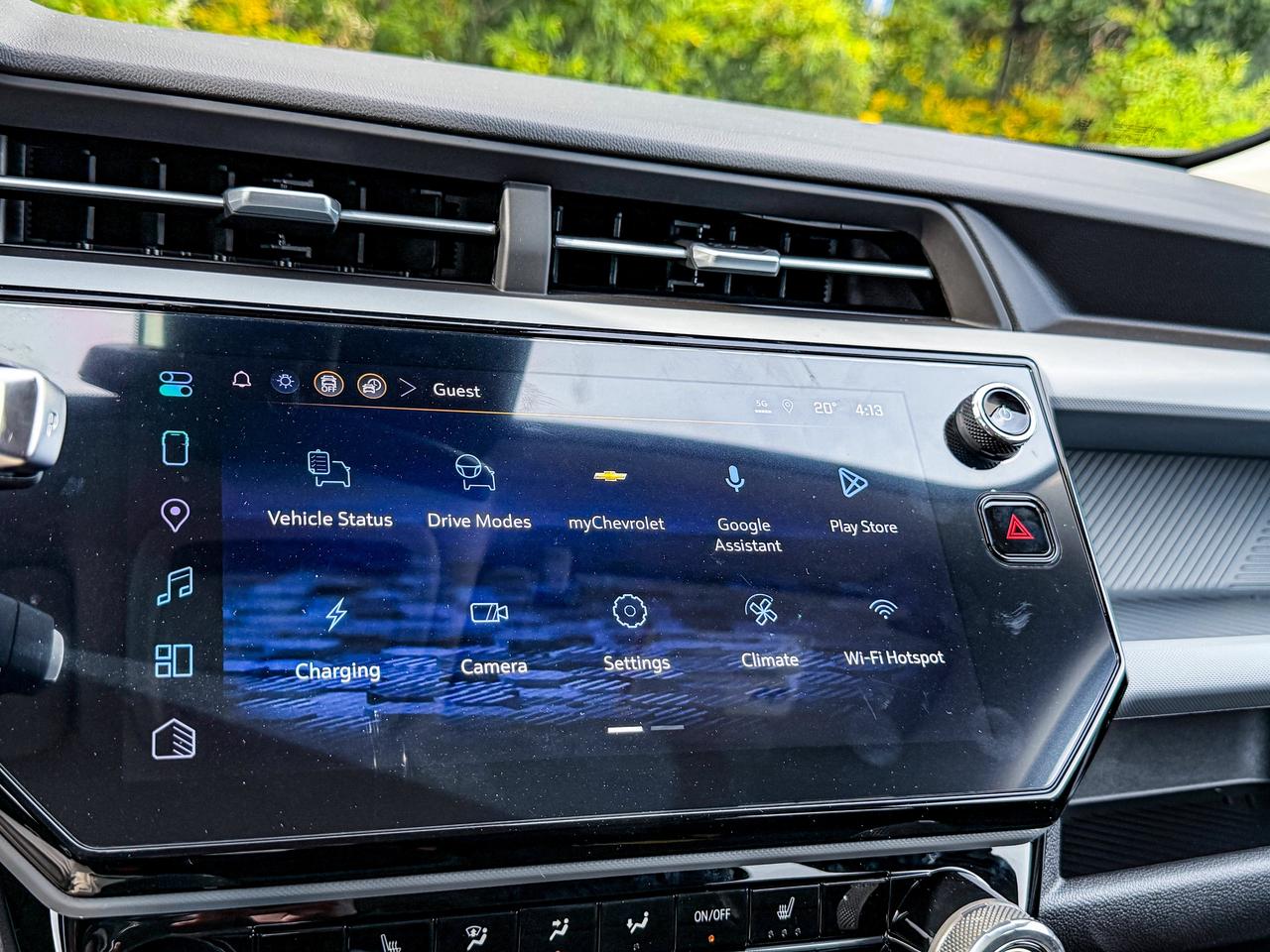 2027 Chevrolet Bolt LT Photo