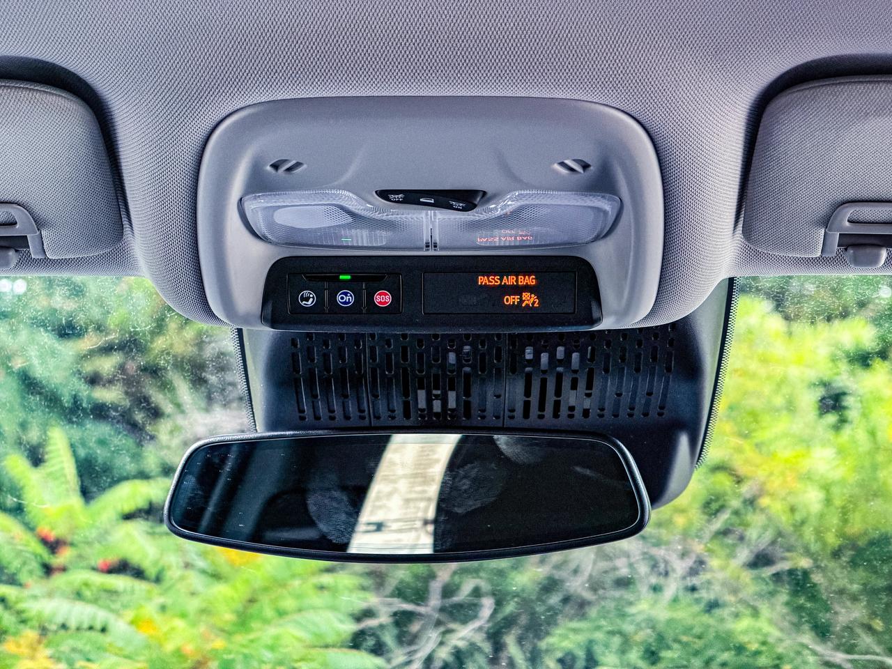 2027 Chevrolet Bolt LT Photo