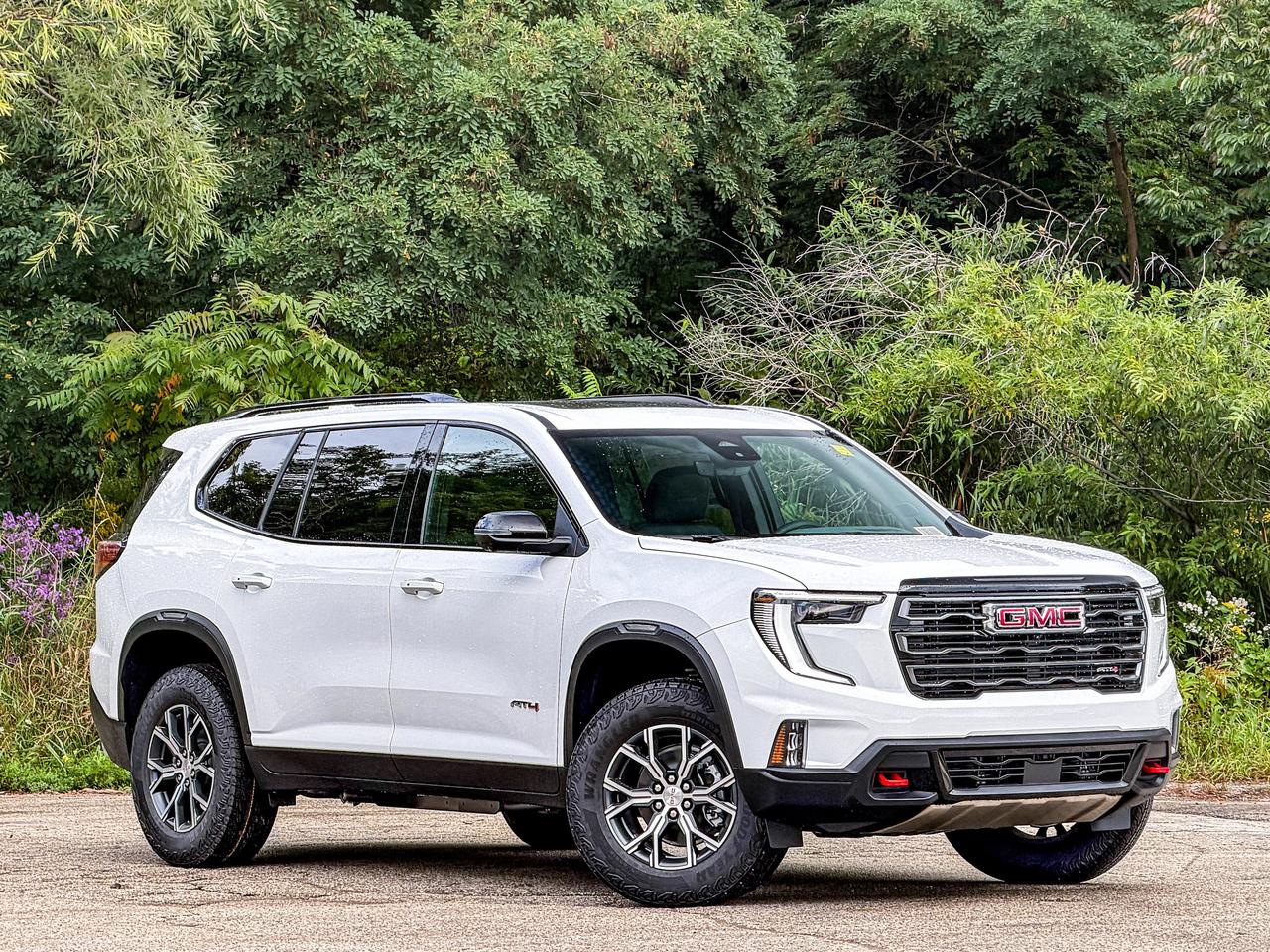 2027 GMC Acadia AT4 Photo1