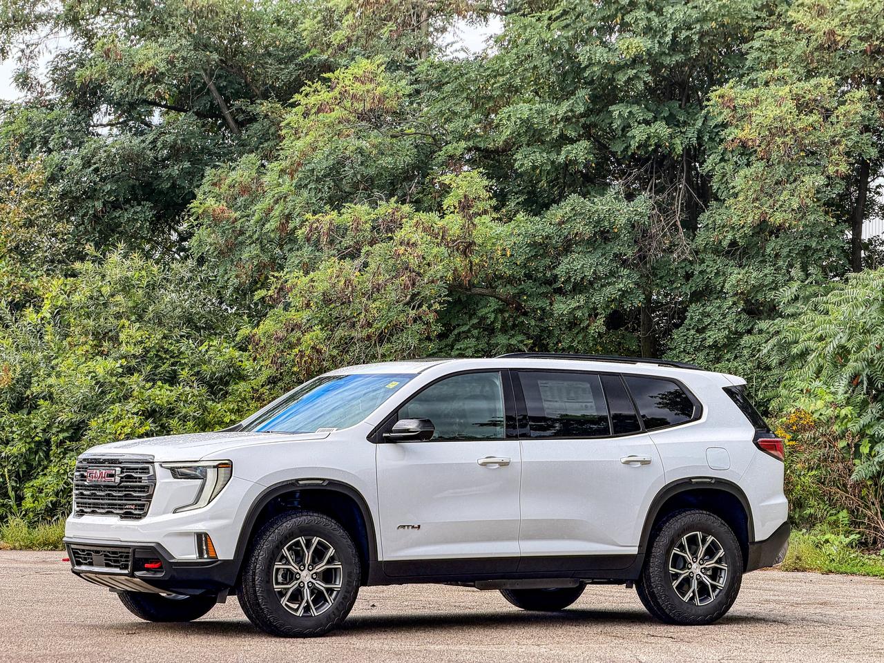 2027 GMC Acadia AT4 Photo