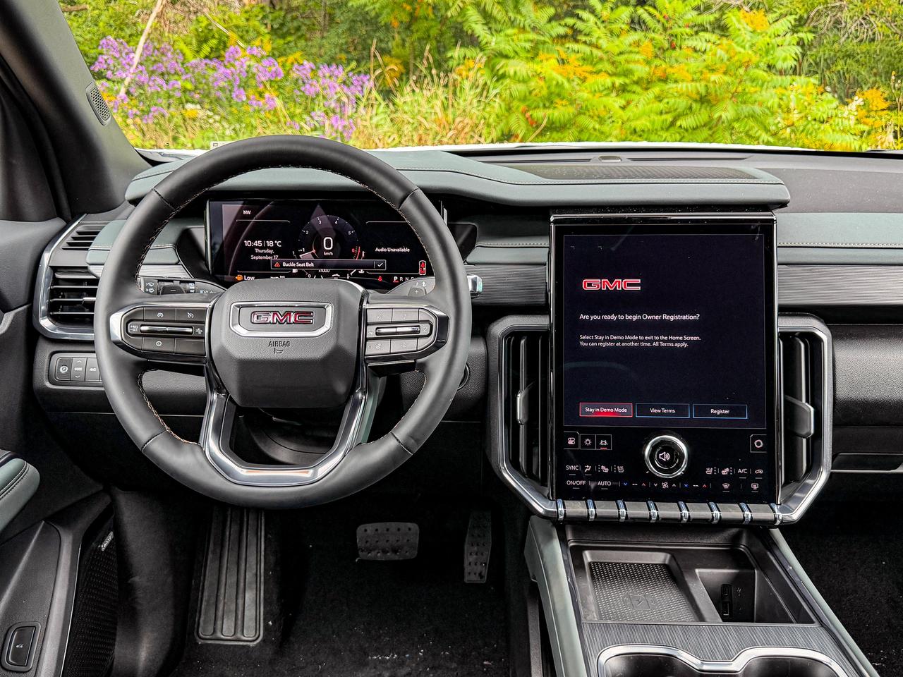 2027 GMC Acadia AT4 Photo