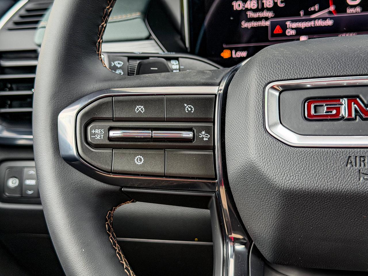 2027 GMC Acadia AT4 Photo