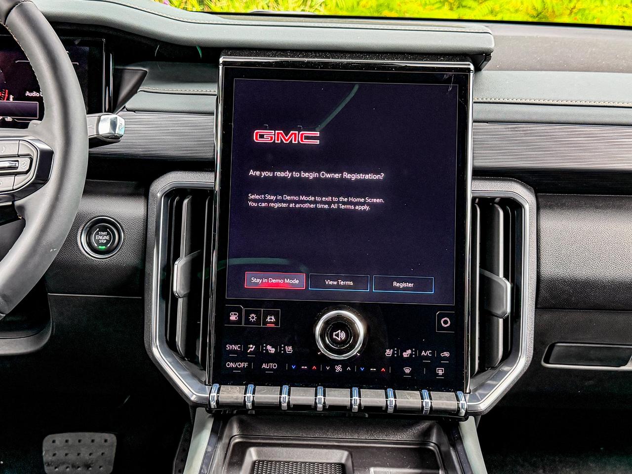 2027 GMC Acadia AT4 Photo