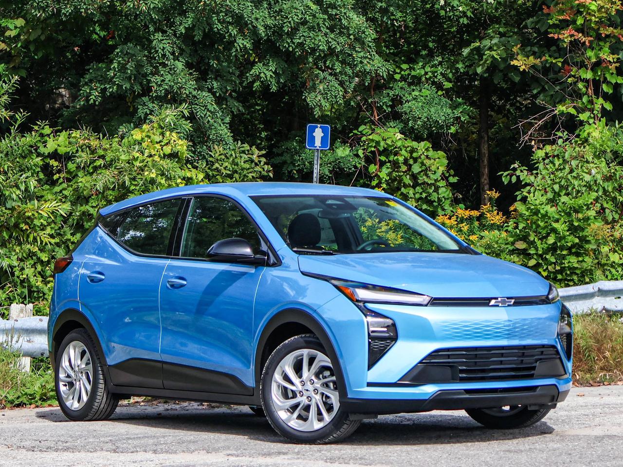 2027 Chevrolet Bolt LT Photo