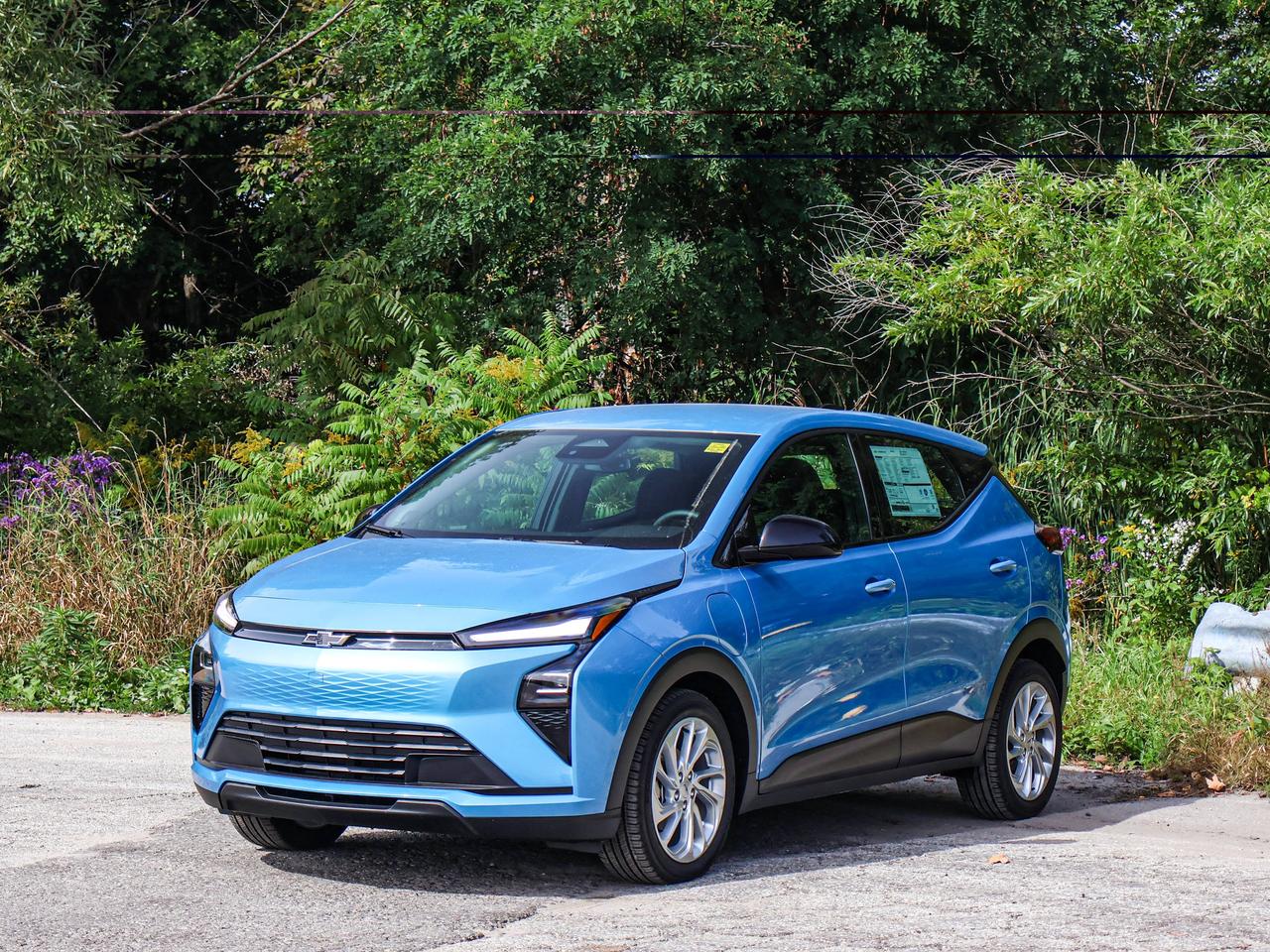 2027 Chevrolet Bolt LT Photo