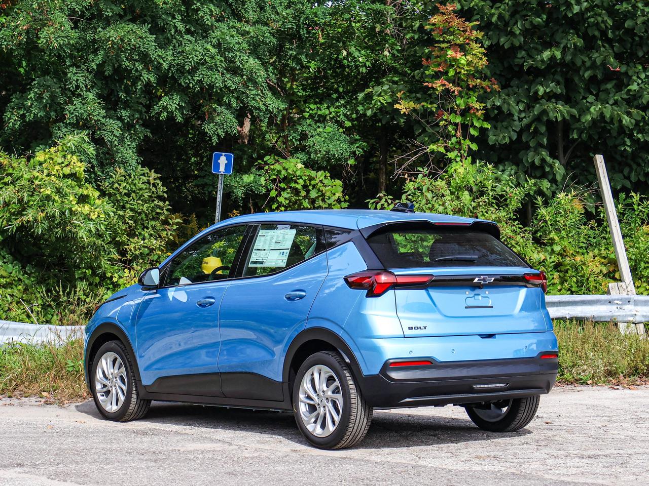 2027 Chevrolet Bolt LT Photo