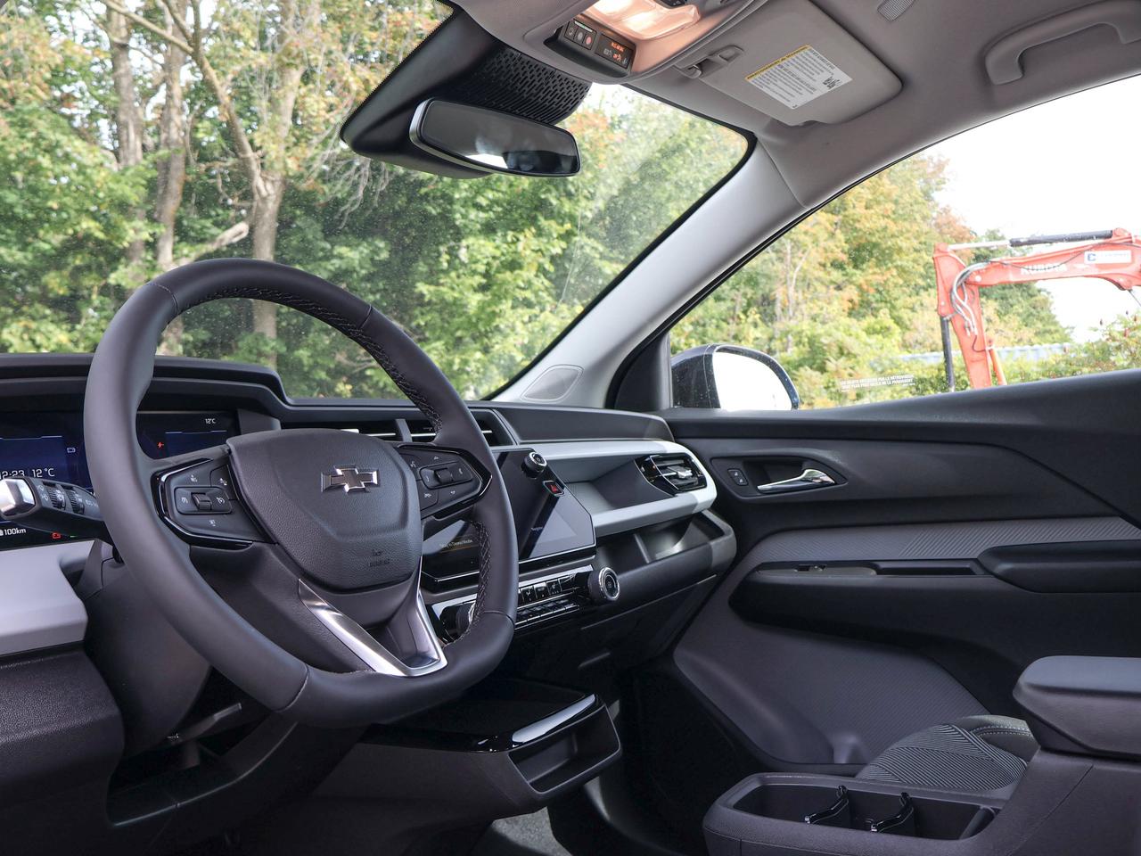 2027 Chevrolet Bolt LT Photo