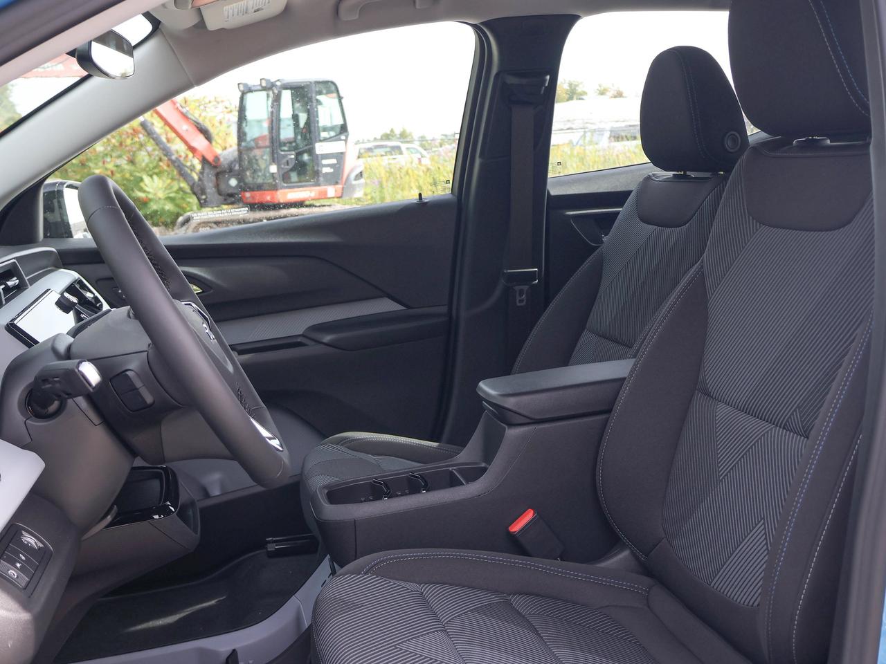 2027 Chevrolet Bolt LT Photo