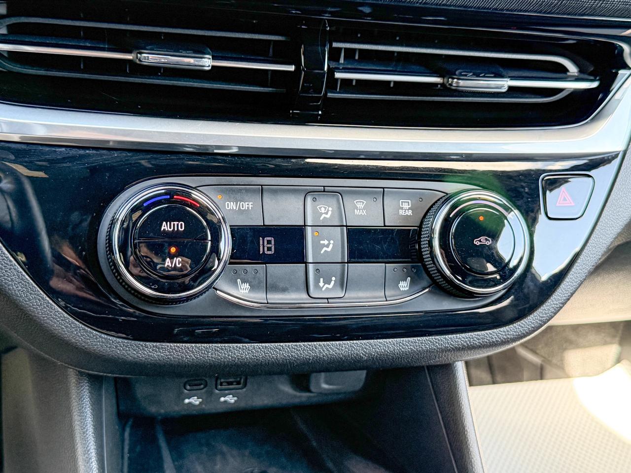 2024 Buick Envista Sport Touring Photo